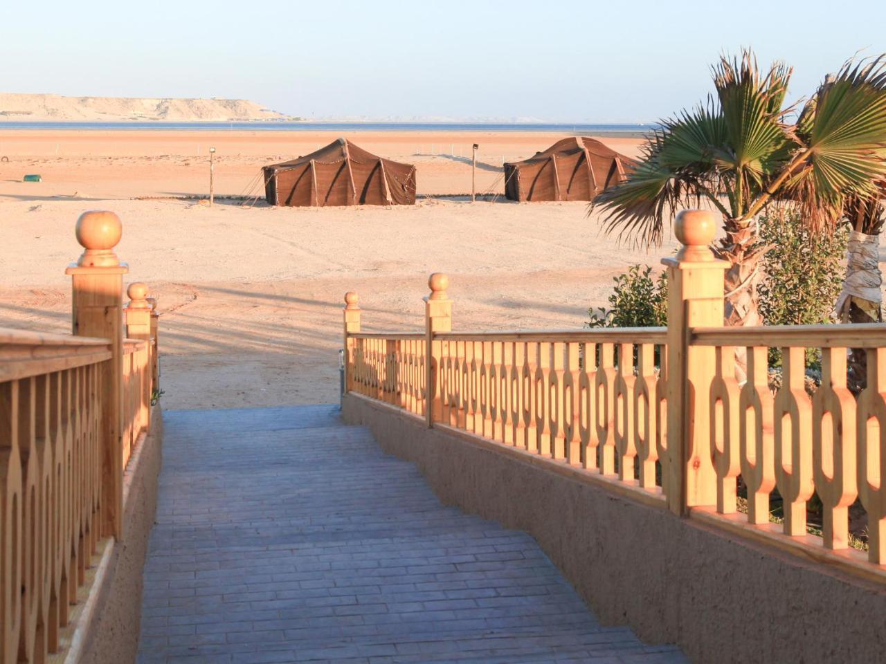 منتجع Kitesurf World الدخلة